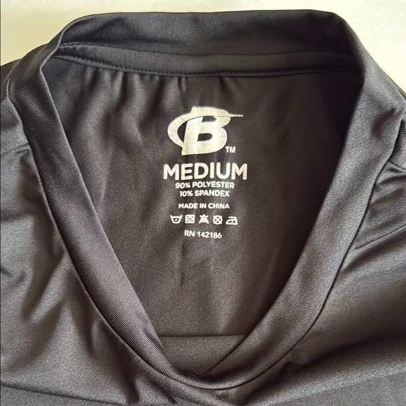 Bodybuilding.com Black Athletic Women's Top Size M NWOT - Picture 2 of 5